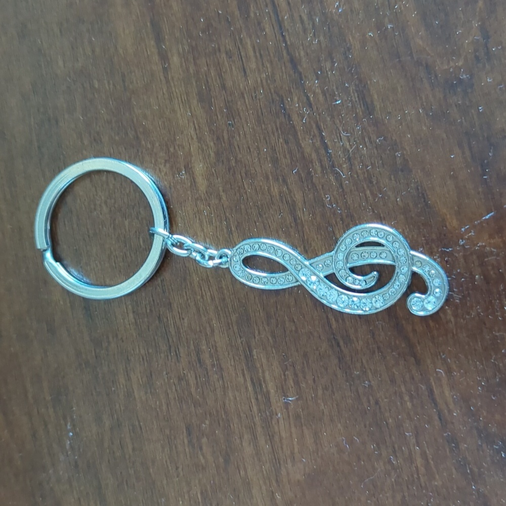 Rhinestone Music note keychain